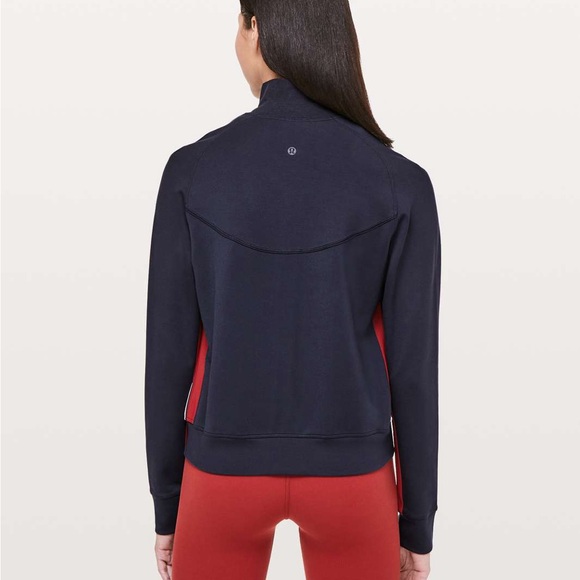 Lululemon Cover Your Tracks Jacket in Midnight Navy in size 8 - Picture 9 of 10